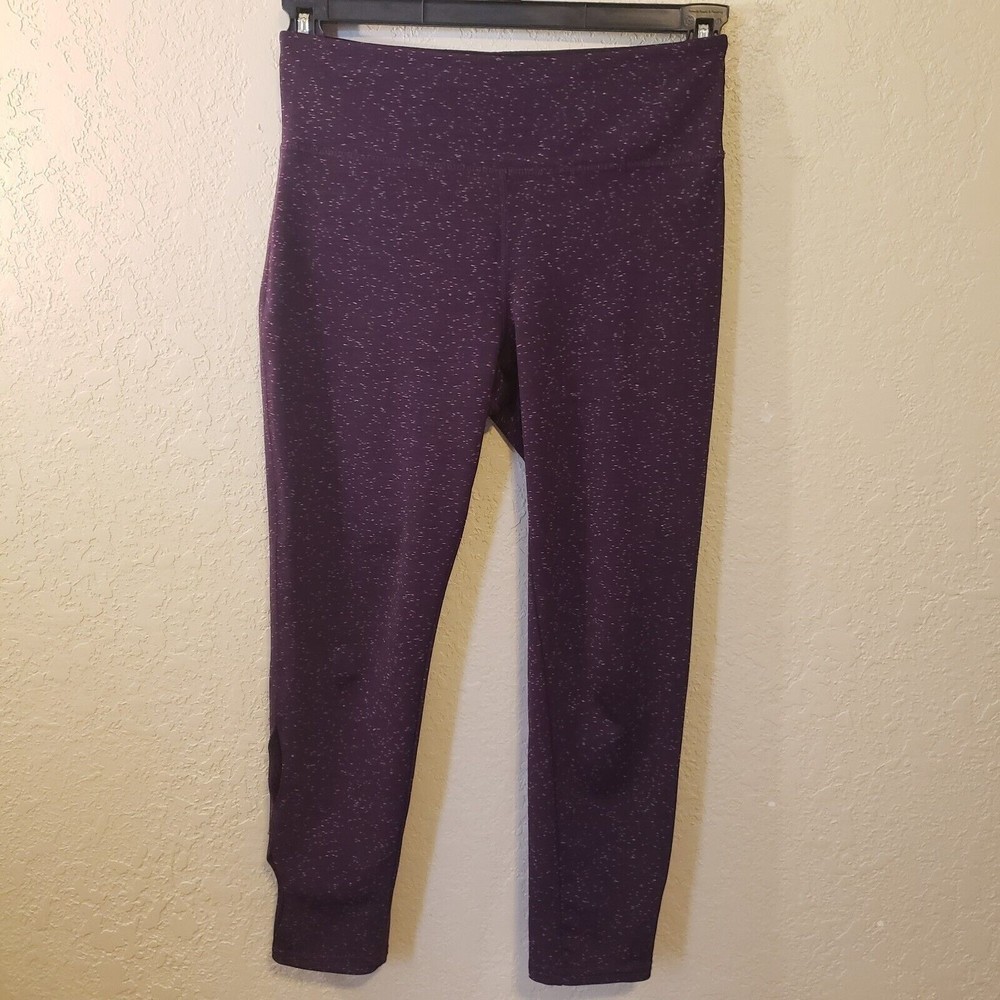 VOGO Athletica Women's Yoga Capri Leggings Sz Small Burgundy